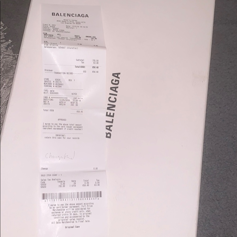 SOLD❗️BALENCIAGA SPEED TRAINERS - Picture 9 of 9